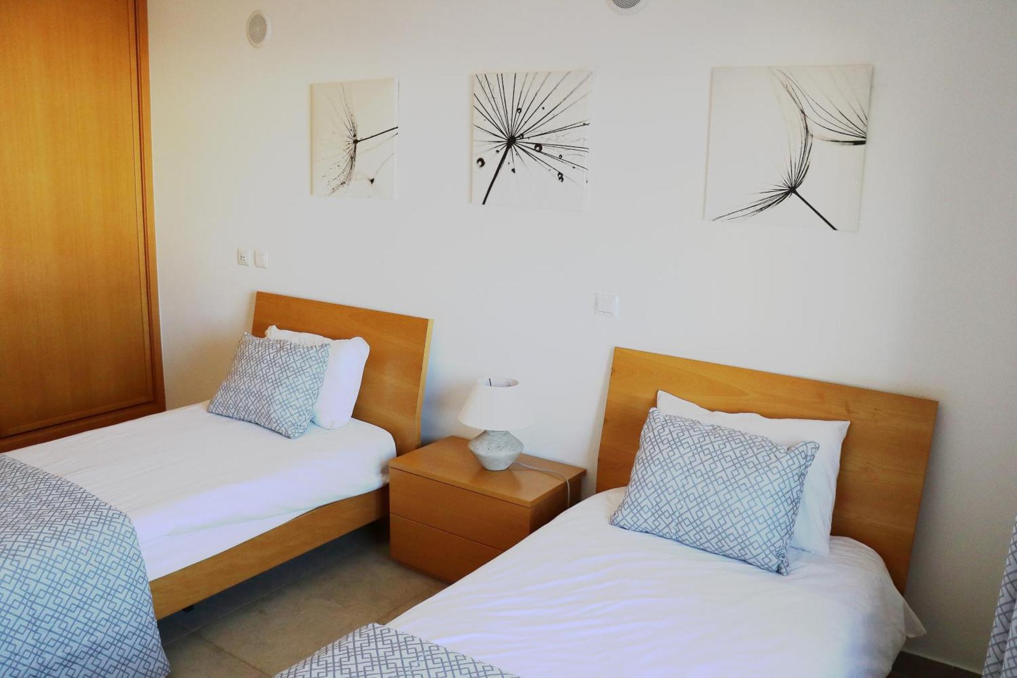 3 Bedroom Apartment With Indoor Pool Central Lagos Exterior photo
